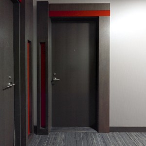 560-Front-03